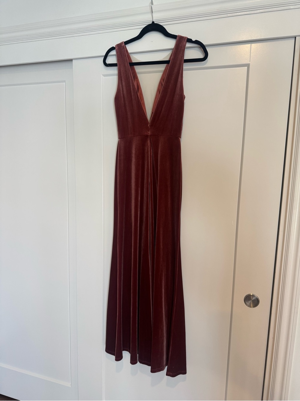 Jenny Yoo Size 0 Sleeveless V-Neck Velvet Maxi Dress in English Rose - Picture 3 of 5
